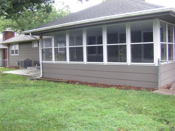 Property Photo: 5600 SW 25th St KS 66614