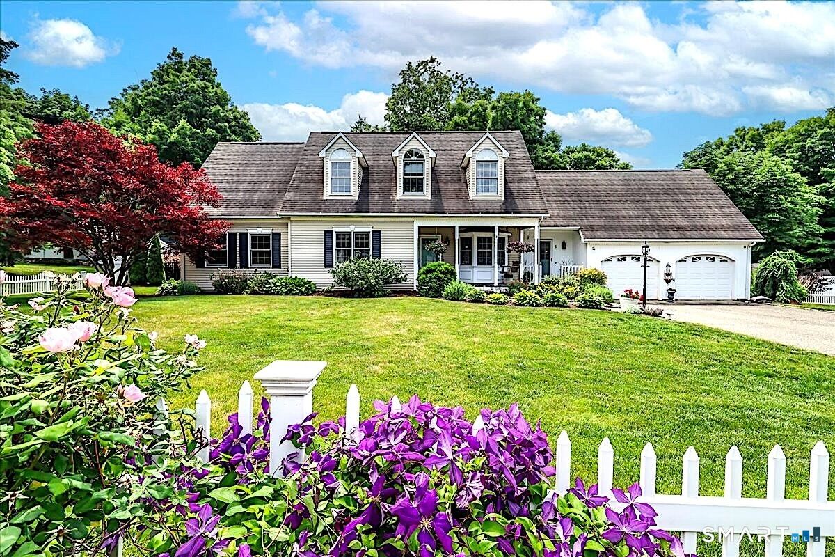 Property Photo: 6 Elizabeth Street CT 06470
