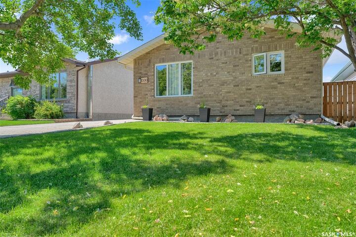 Property Photo:  1330 Courtney Street  SK S4T 7S1 