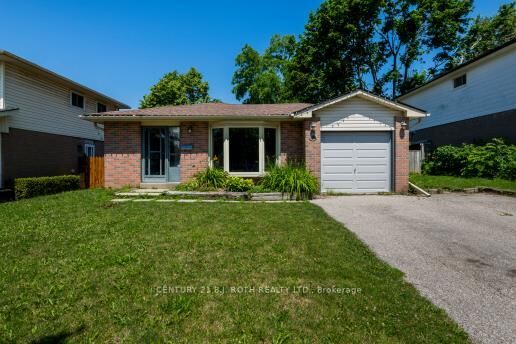 Property Photo:  36 Cynthia Court E  ON L4M 2X4 