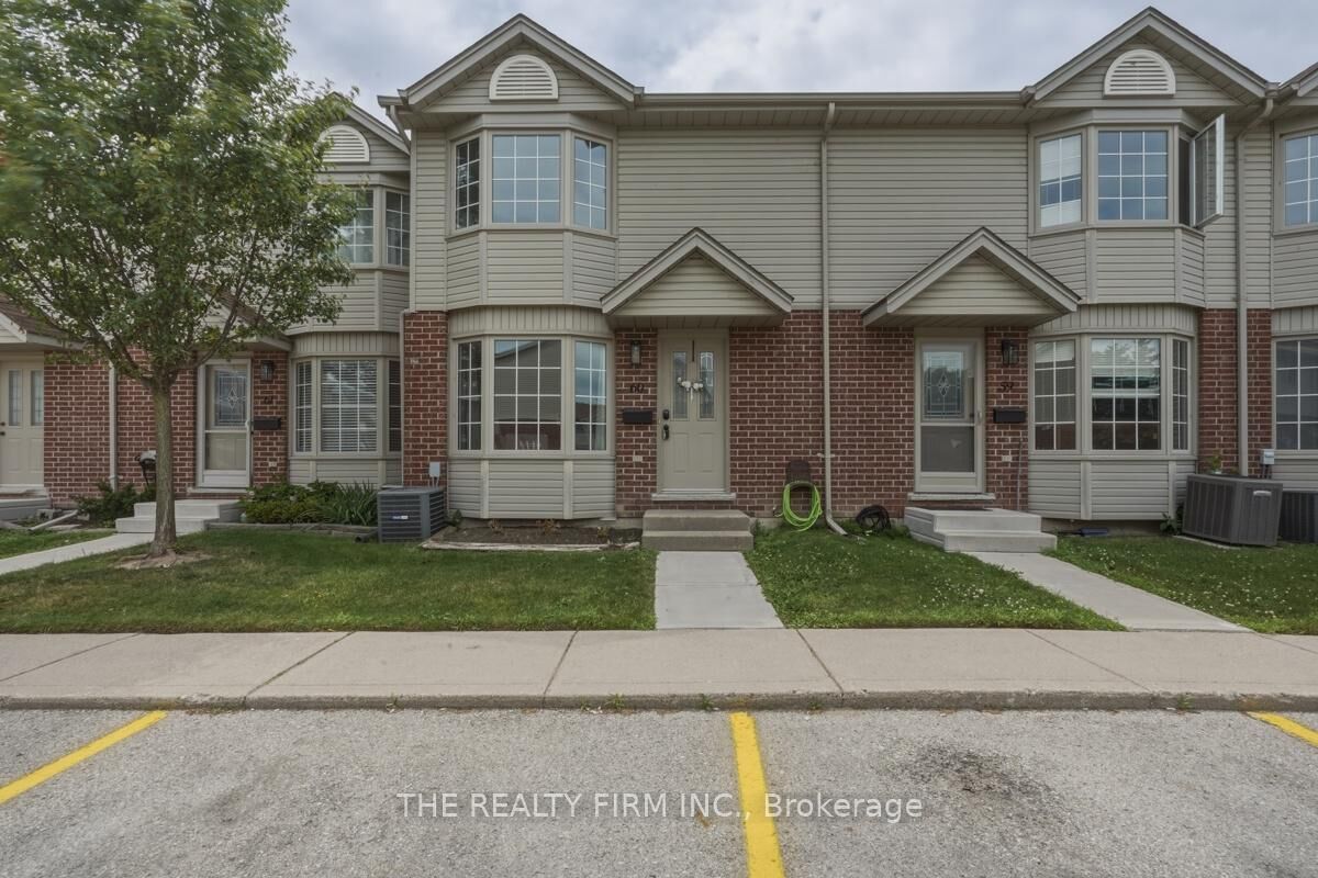 Photo de la propriété: 151 Martinet Avenue 60 ON N5V 4T4