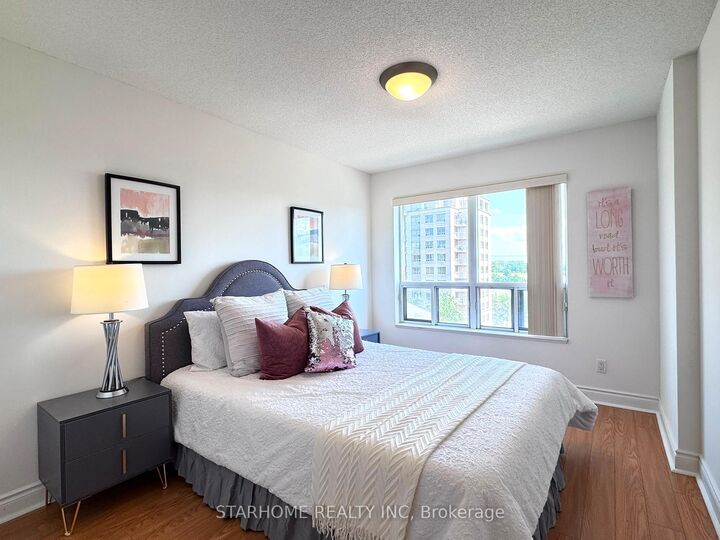 Property Photo: 51 Saddlecreek Drive 605 ON L3T 7Z1