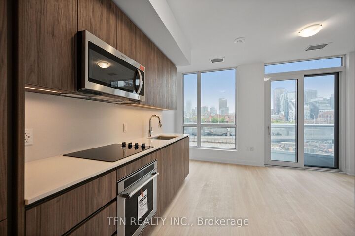 Property Photo: 15 Richardson Street 504 ON M5A 0Y5