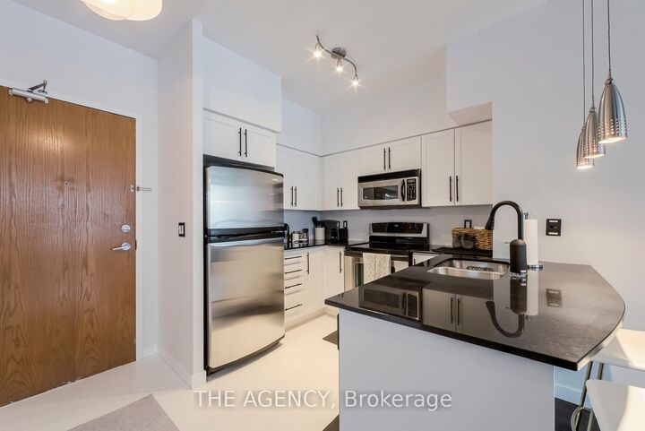 Property Photo: 219 Fort York Boulevard 208 ON M5V 1B1