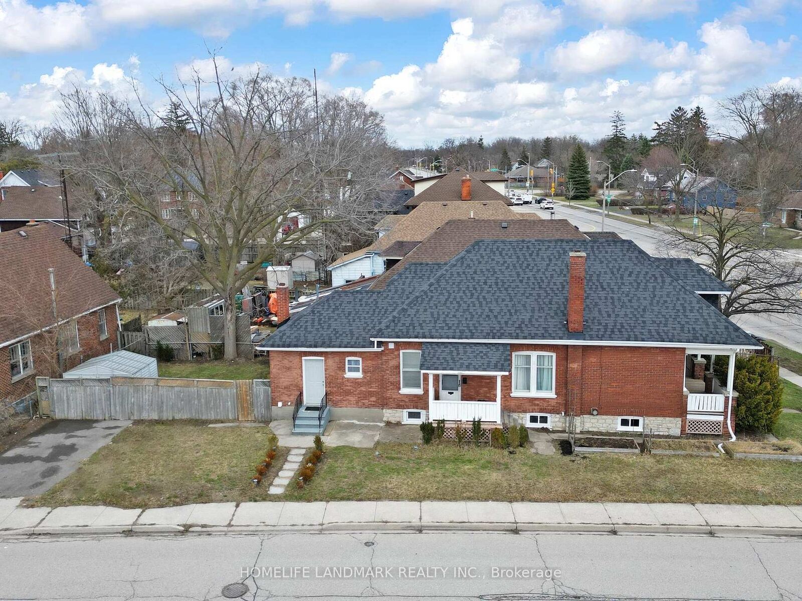 Property Photo: 674 Colborne Street E ON N3S 3P9