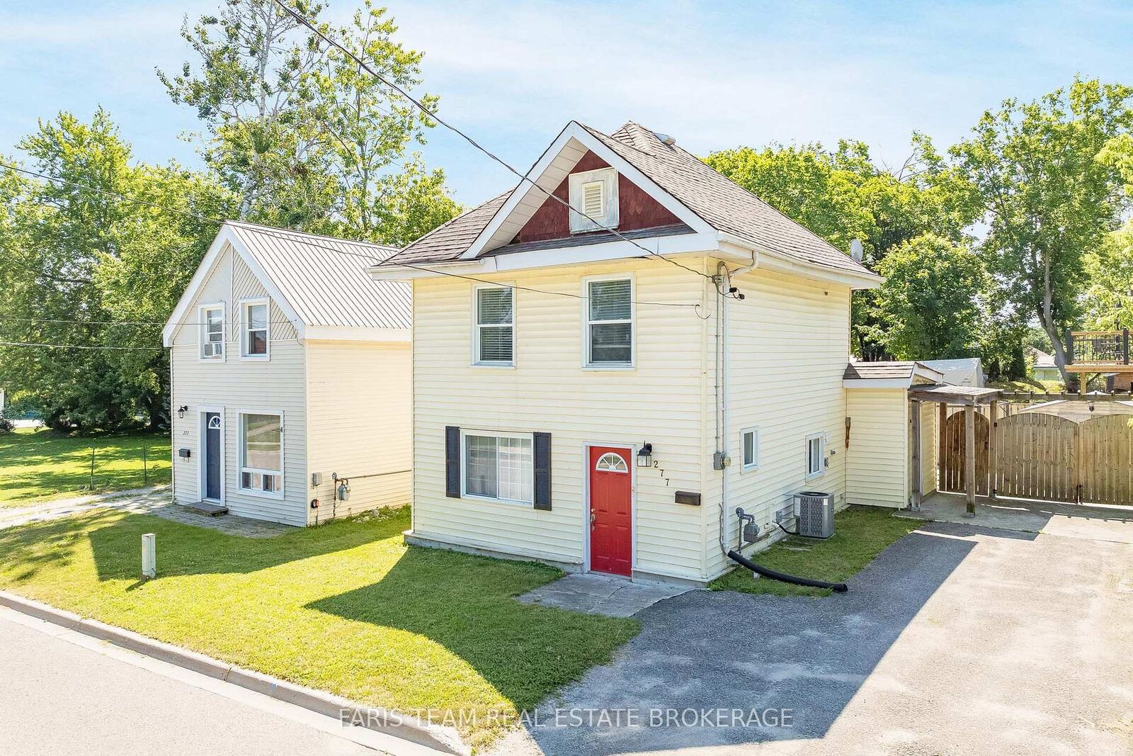 Property Photo: 277 Gloucester Street ON L4R 1H6