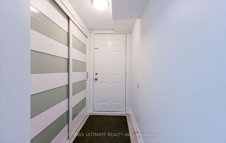 Property Photo:  1255 Forestwood Drive  ON L5C 1J2 