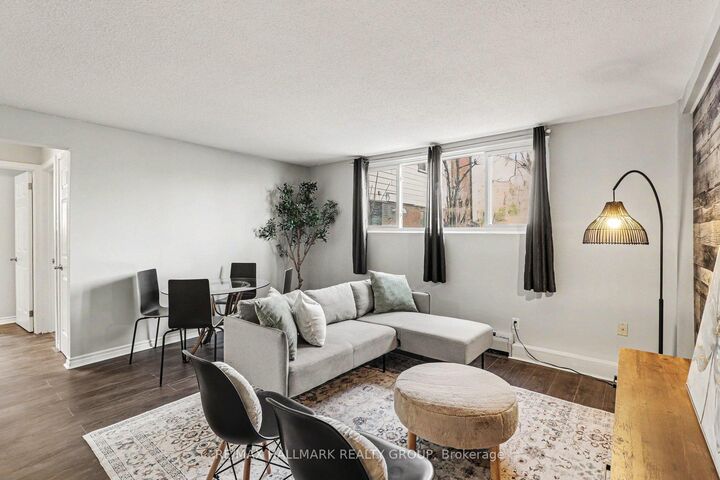 Property Photo:  898 Elmsmere Road 2  ON K1J 7T6 