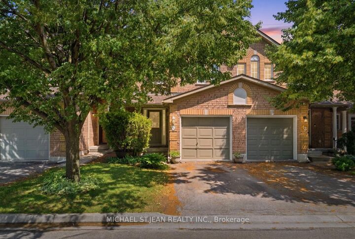 2871 Darien Road 14 — photo 1
