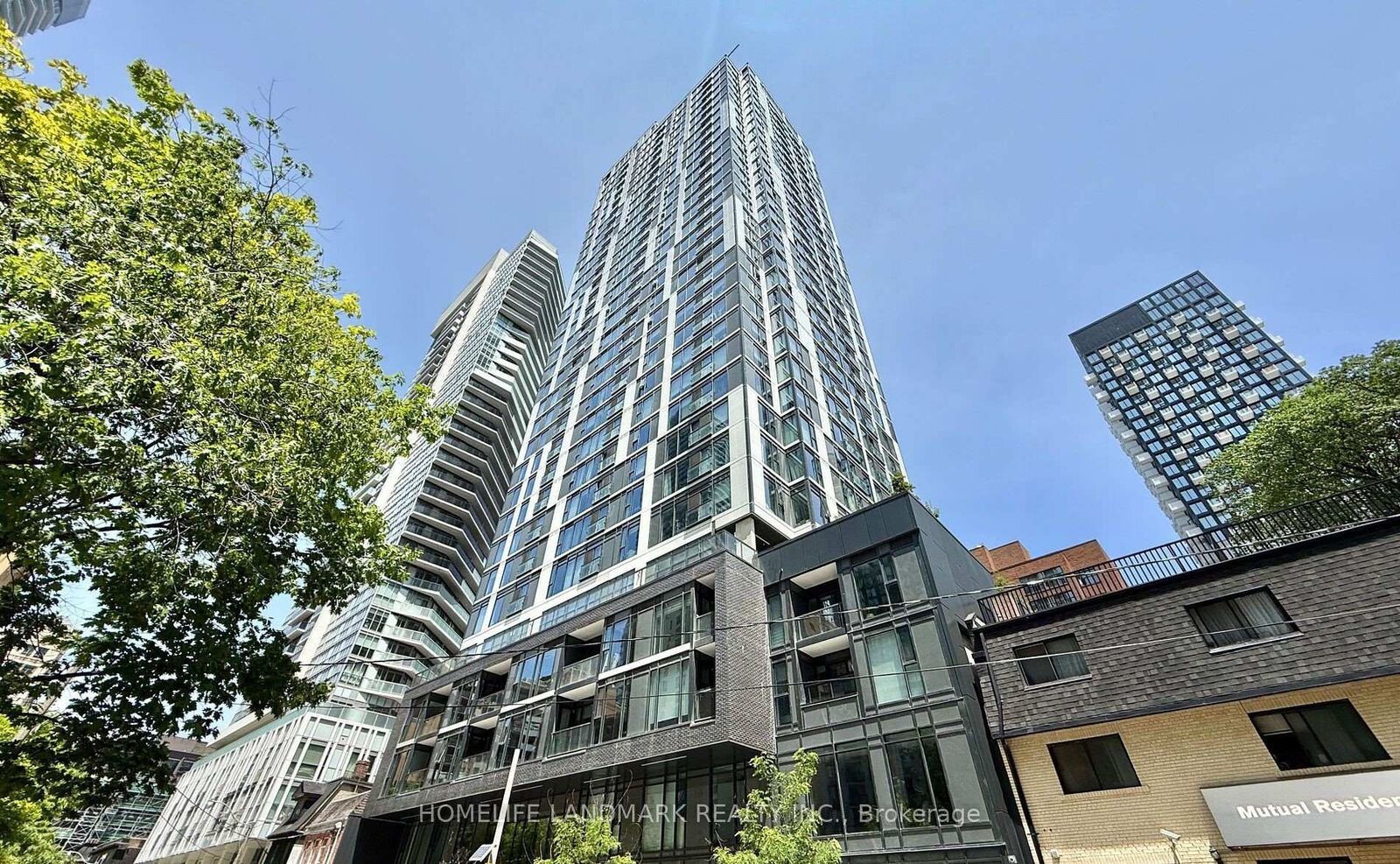 Property Photo:  65 Mutual Street E 1005  ON M5B 0E5 