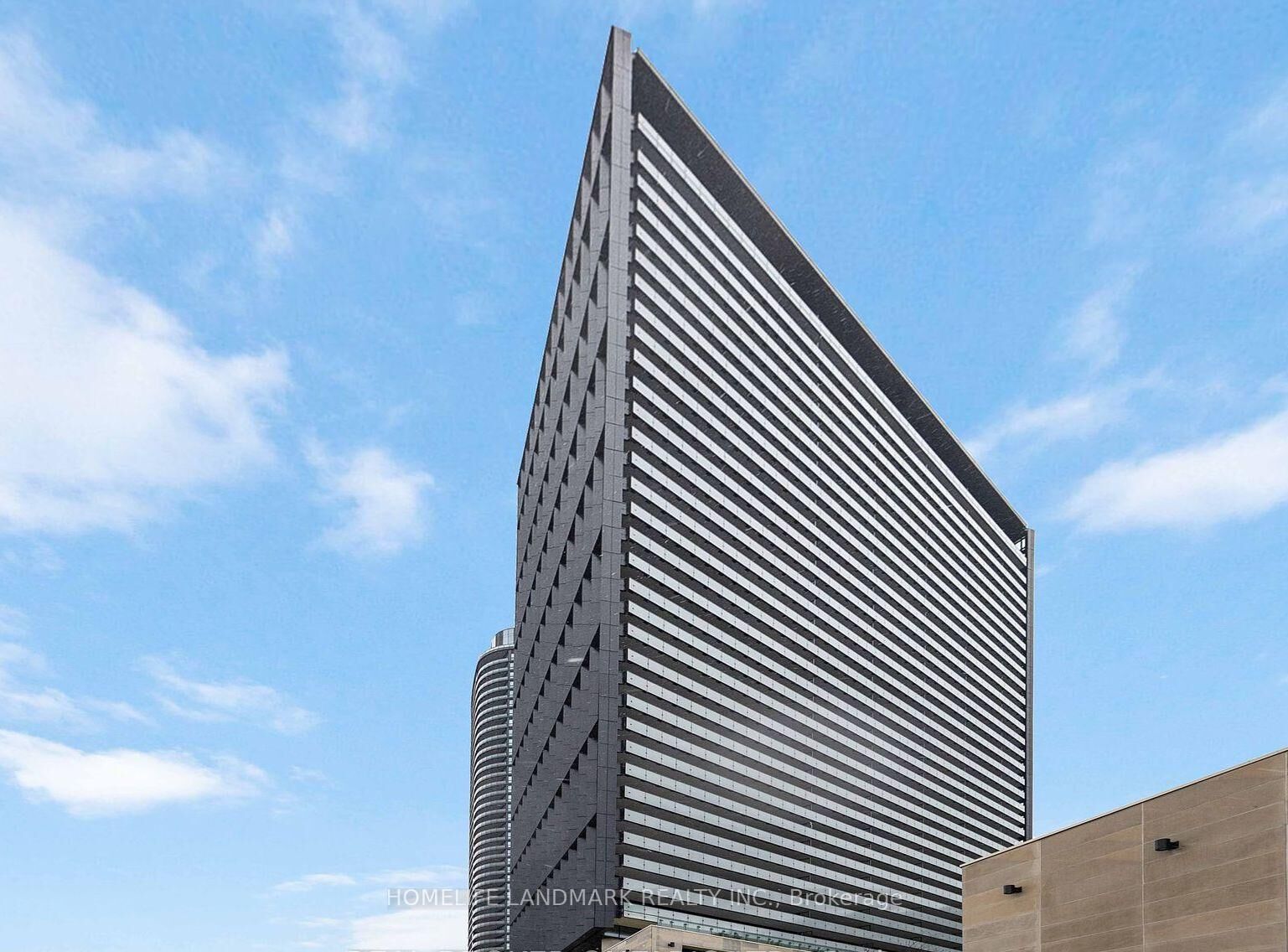 Property Photo: 575 Bloor Street E 3406 ON M5W 0B2