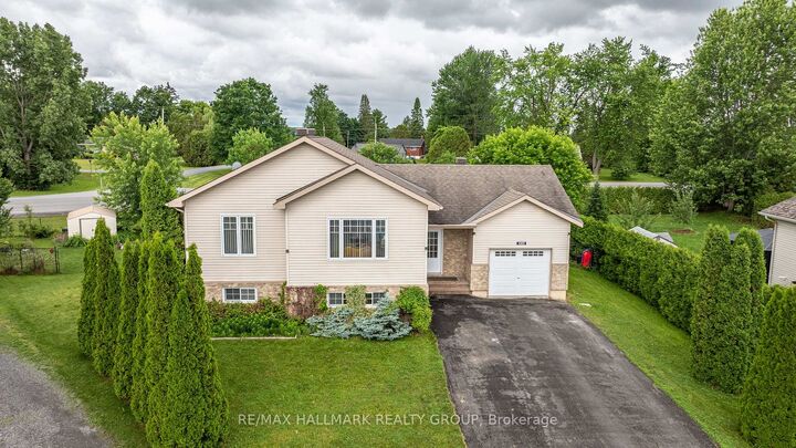 Property Photo:  4300 Schell Street  ON K0C 2H0 