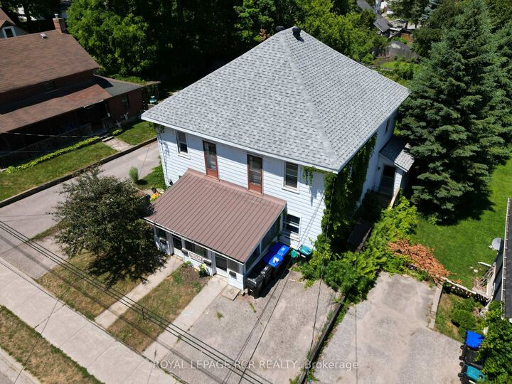 Property Photo: 642-644 Bay Street ON L4R 1L9
