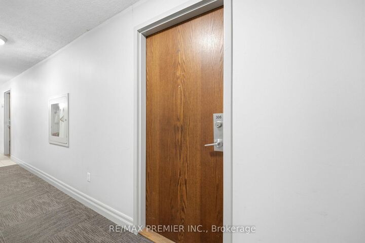 Photo de la propriété: 2772 Keele Street 306 ON M3M 0A3