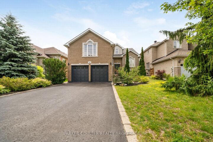 Property Photo: 107 Cumming Drive ON L4N 0C6