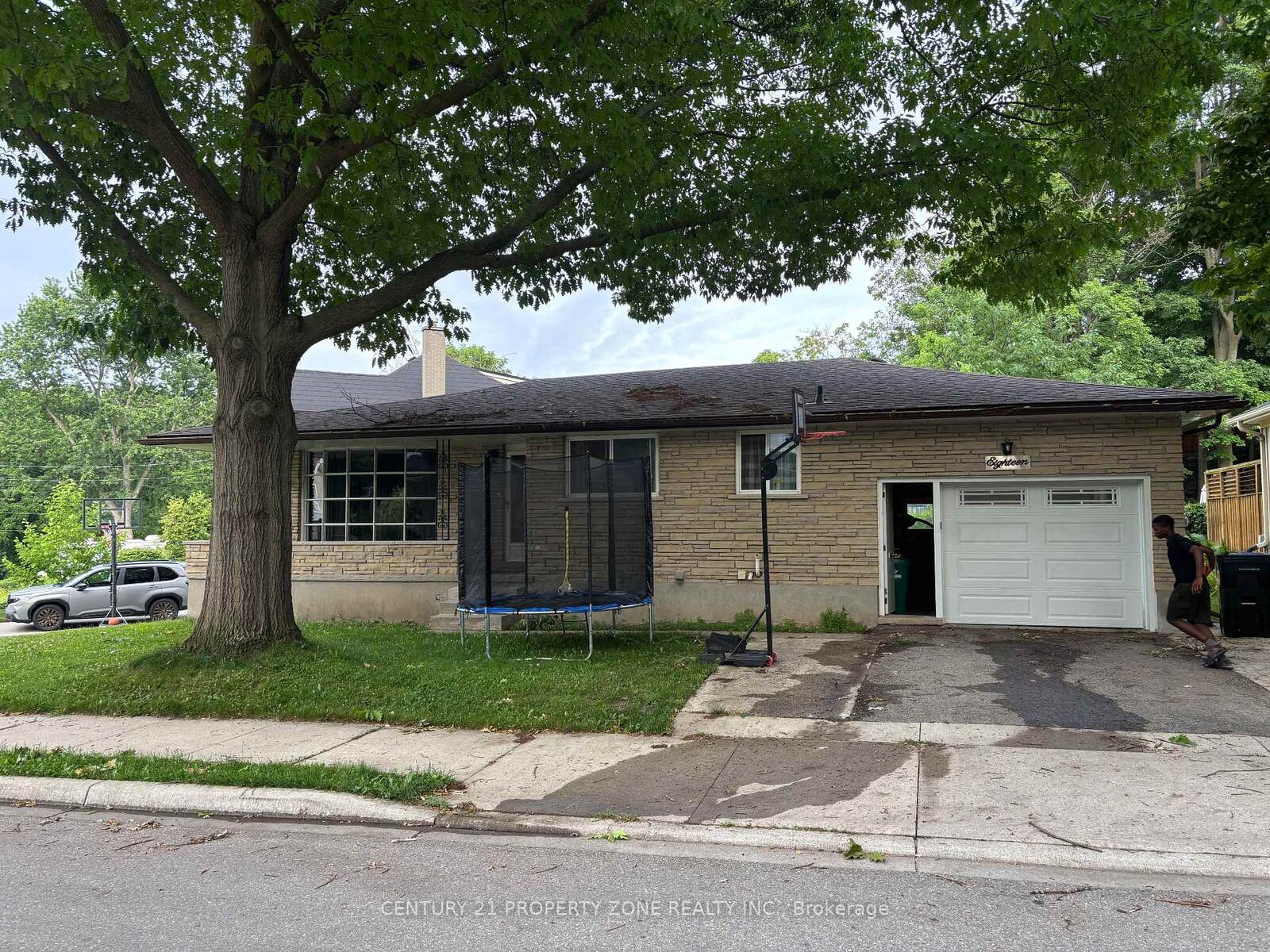 Property Photo:  18 Jardine Street Basement  ON N3C 1P8 