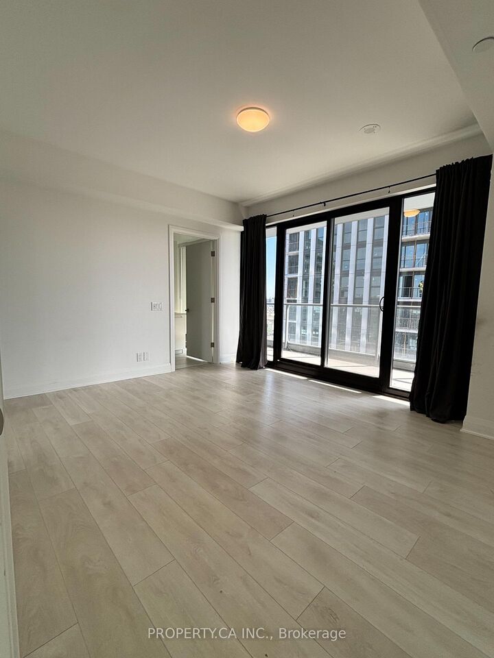 Photo de la propriété:  33 Frederick Todd Way 1201  ON M5A 4A9 