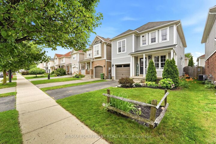 Property Photo:  79 Cleghorn Drive  ON L0R 1C0 
