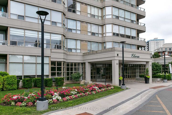 Property Photo:  11 Townsgate Drive 814  ON L4J 8G4 