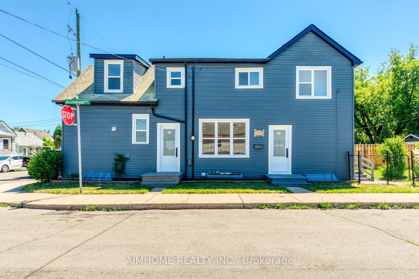 Property Photo: 98 Hope Avenue 2 ON L8H 2E6