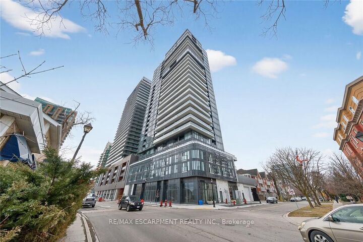 Property Photo:  370 Martha Street 710  ON L7R 0G9 