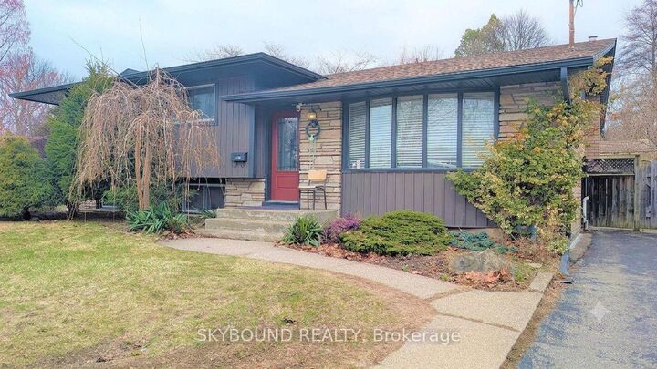 Property Photo: 4470 Pinedale Drive ON L2E 6M5