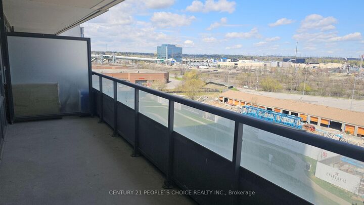Property Photo:  1455 Celebration Drive 611  ON L1W 0C3 