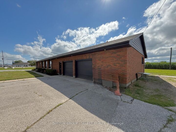 Property Photo:  101 Broadway Street  ON N0N 0A6 