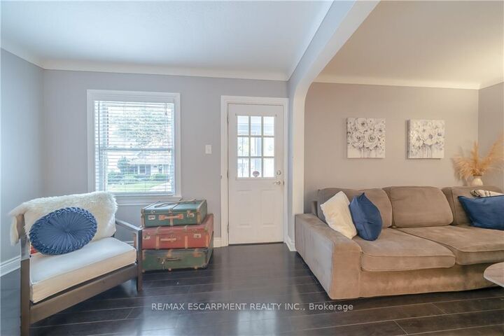 Property Photo:  22 Concord Avenue  ON L2M 5N6 