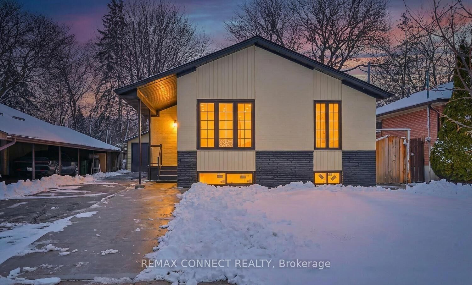 Property Photo: 55 B Taysham Crescent B ON M9V 1X1