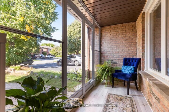 Property Photo: 1118 Avondale Drive ON L6H 5L4