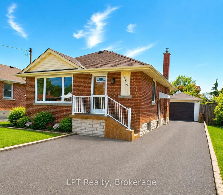 256 Farewell Street — photo 1
