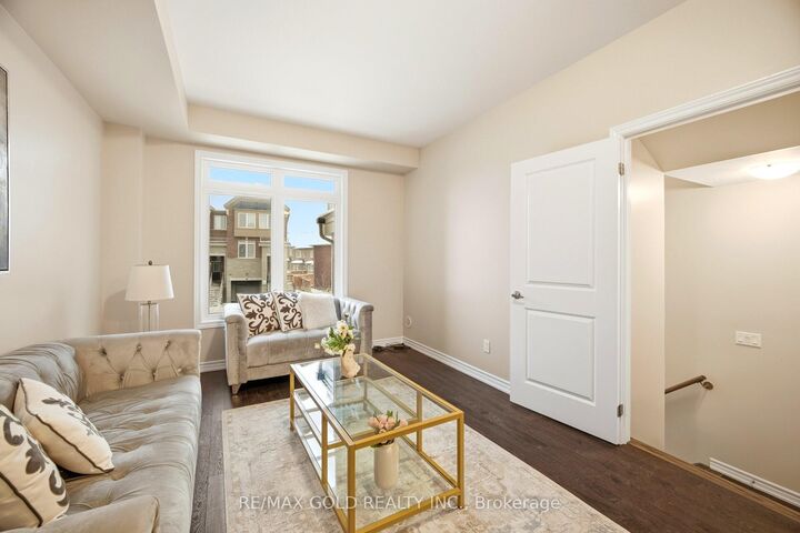 Property Photo:  52 Savino Drive  ON L6Z 0J7 