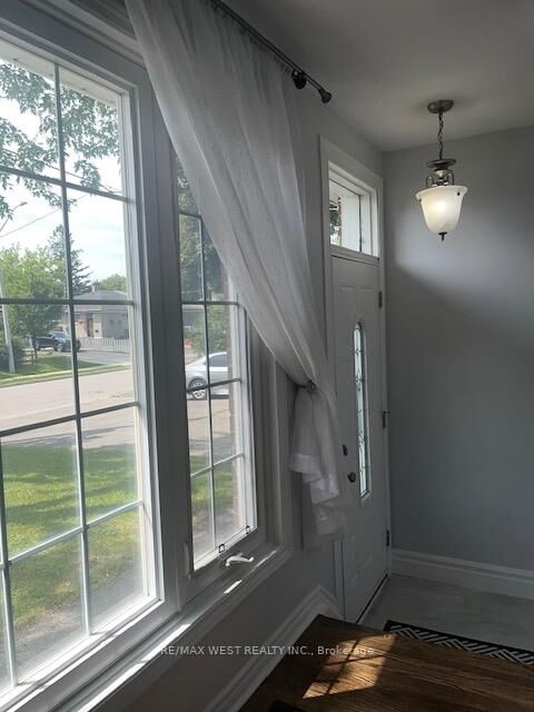 Property Photo: 241 Ashlar Road ON L4C 2W7