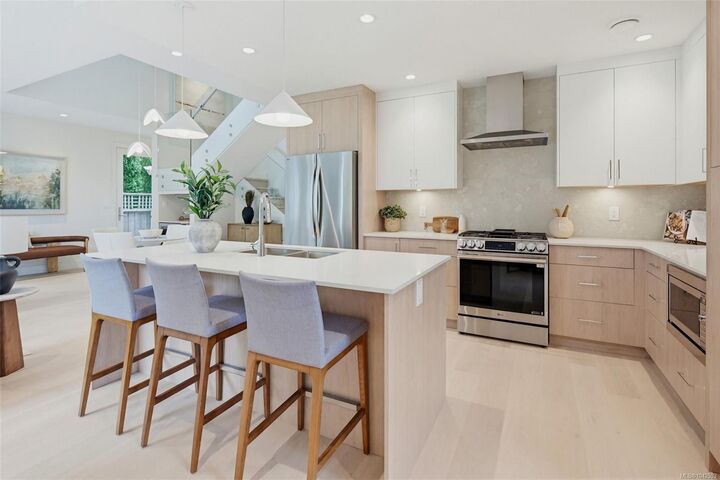 920 Island Rd #1 — photo 1