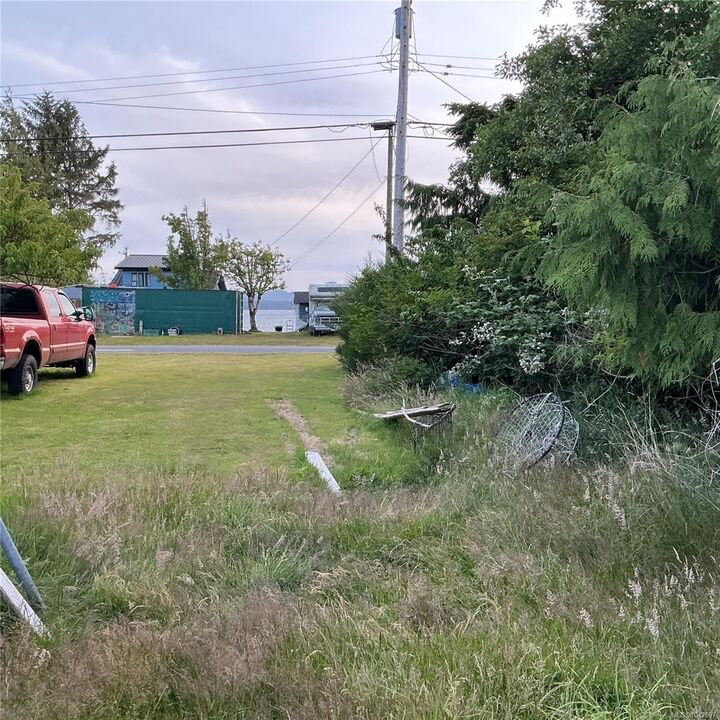 Property Photo: 25 1st St BC V0N 3E0