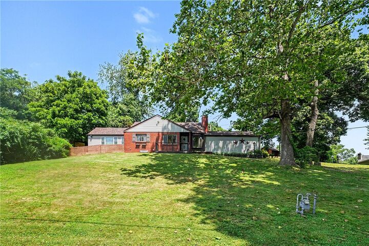 Property Photo: 3222 Roosevelt Ave PA 15001