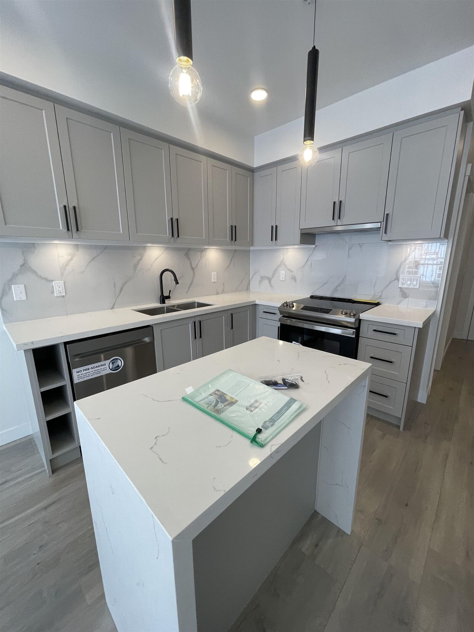 Property Photo:  12109 223 Street 228  BC V2X 5Y6 