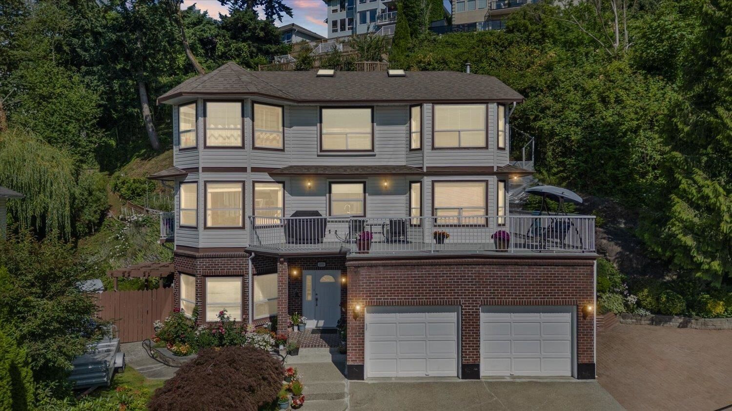 Property Photo: 2255 Mountain Drive BC V3G 1E4