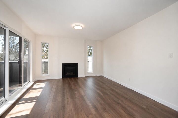 Property Photo: 8775 Cartier Street 405 BC V6P 4V3