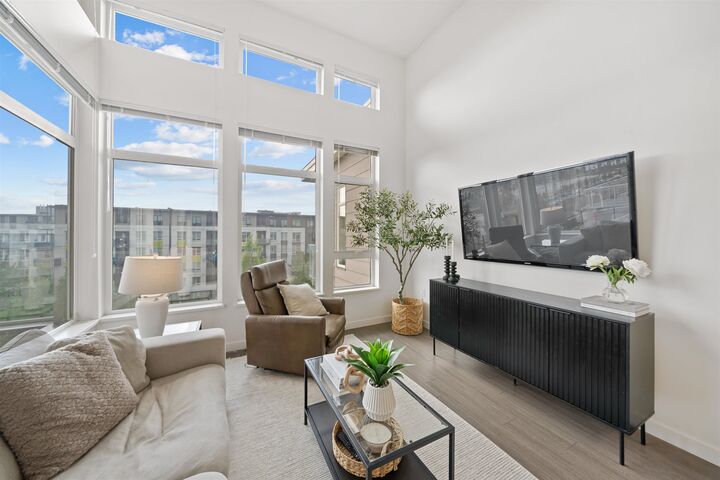 Property Photo:  3263 Pierview Crescent 502  BC V5S 0C3 