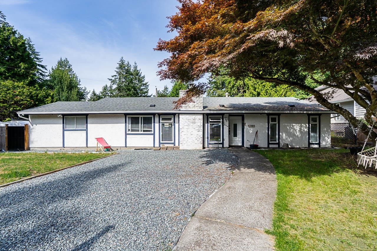Property Photo: 2714 Parkway Drive BC V4P 1E8