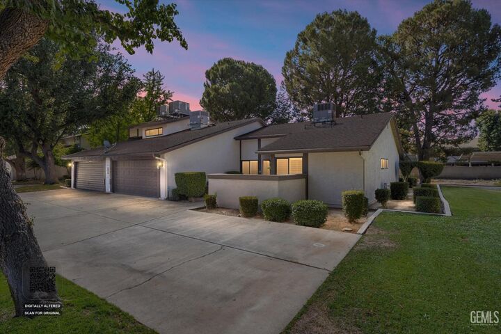 Property Photo: 5600 Kirkside Drive G CA 93309