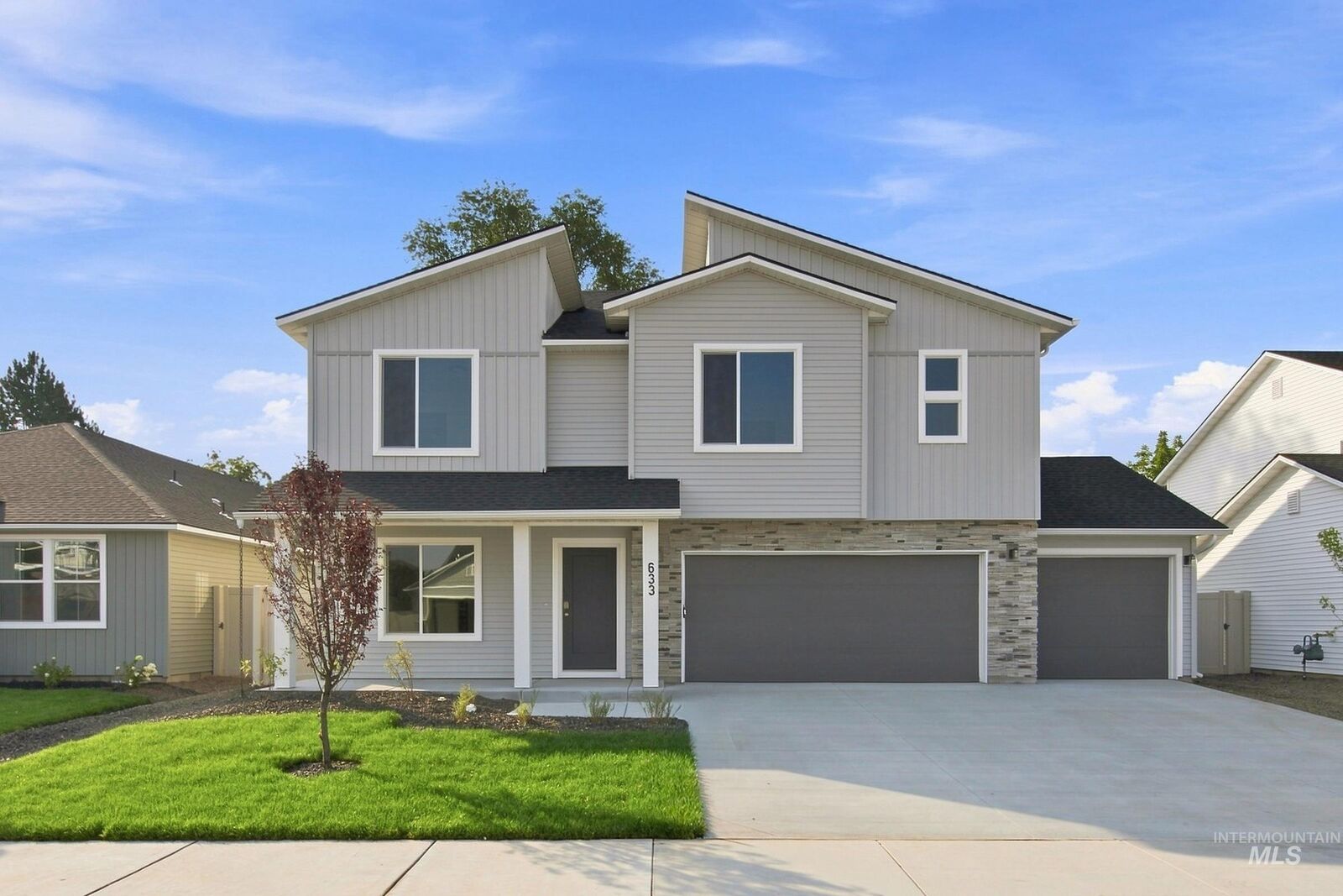 Property Photo: 633 W Novak Dr ID 83617