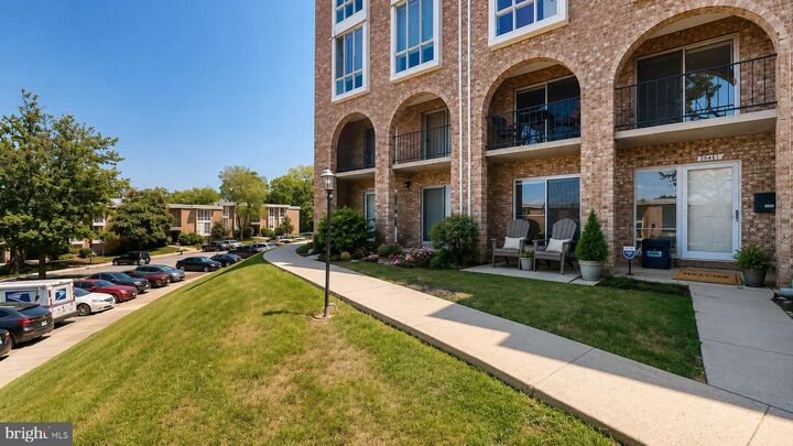 Property Photo:  2631 Wagon Drive 333  VA 22303 