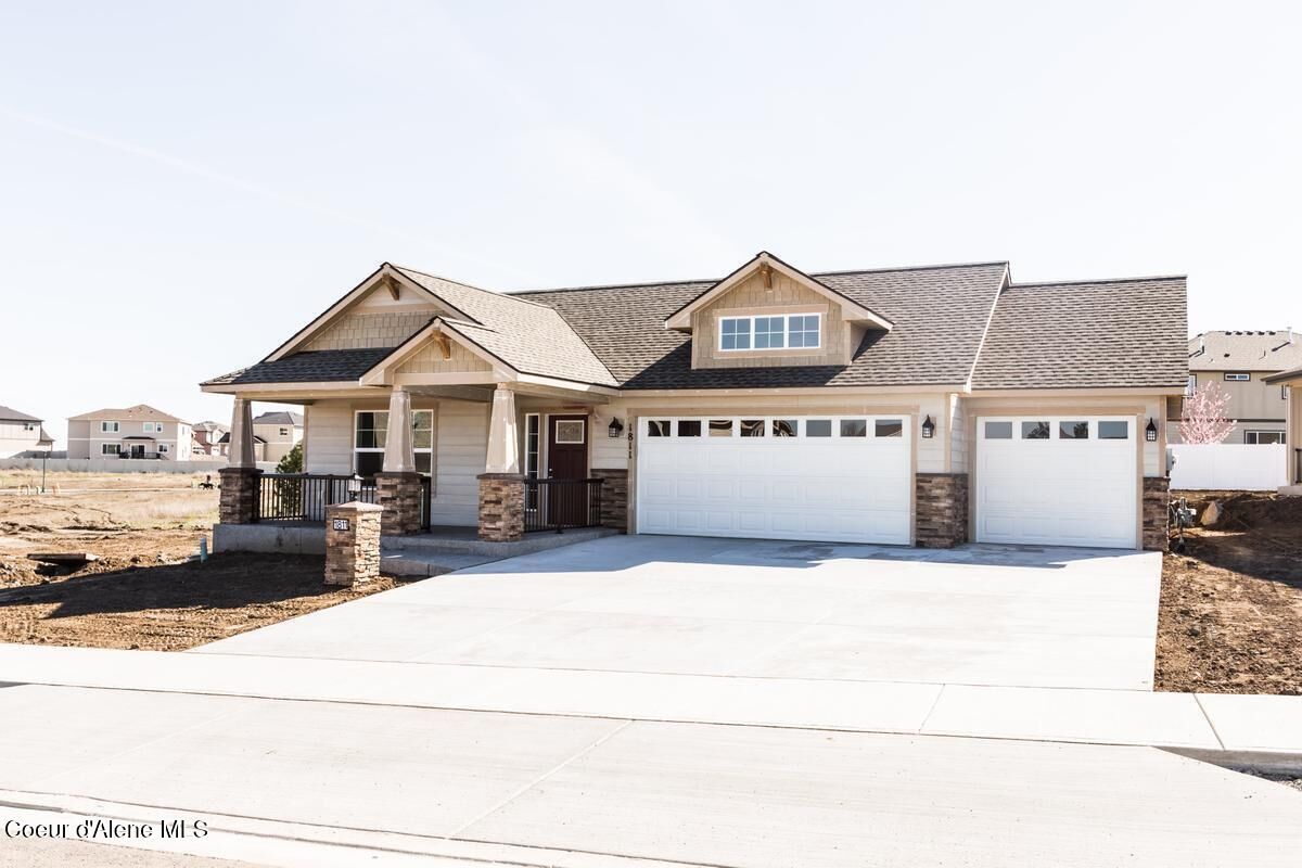 Property Photo: 1207 E Walton Ct ID 83854