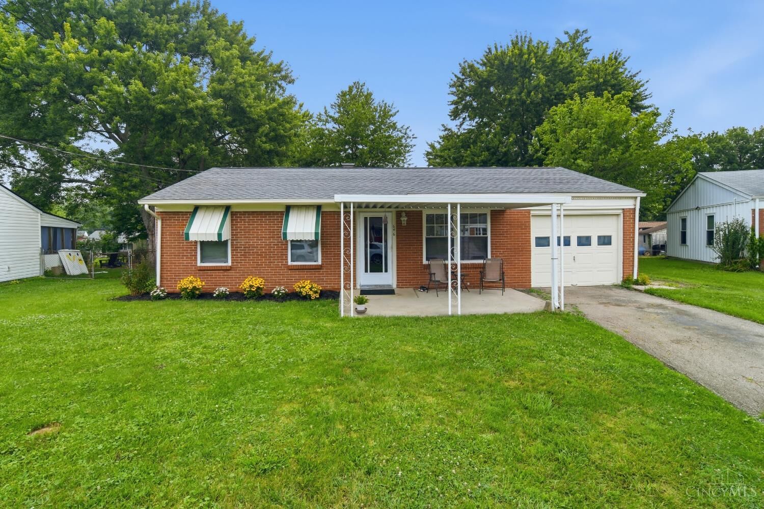 Property Photo: 646 Bellaire Court OH 45244