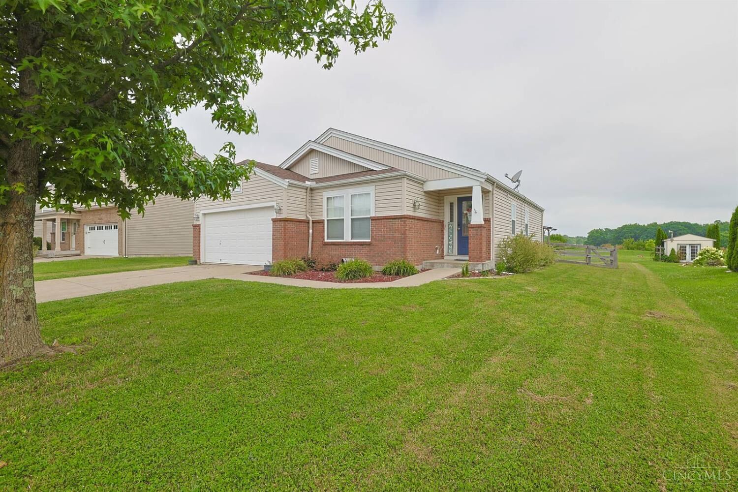 Property Photo:  25719 Hummingbird Court  IN 47012 