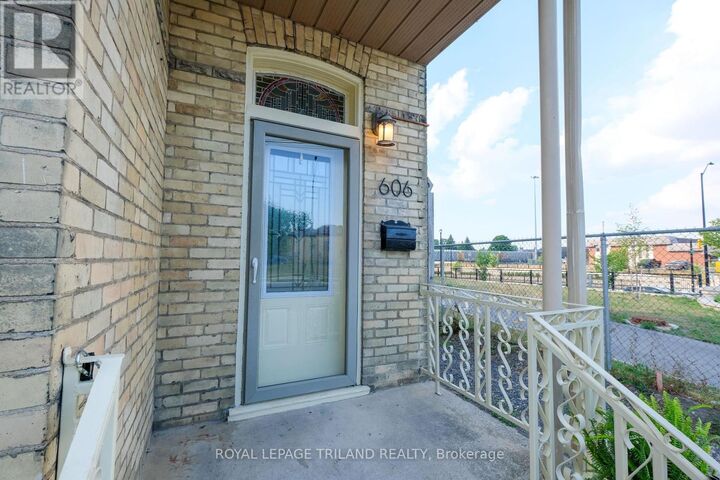 Property Photo:  606 Central Avenue  ON N6B 2G4 