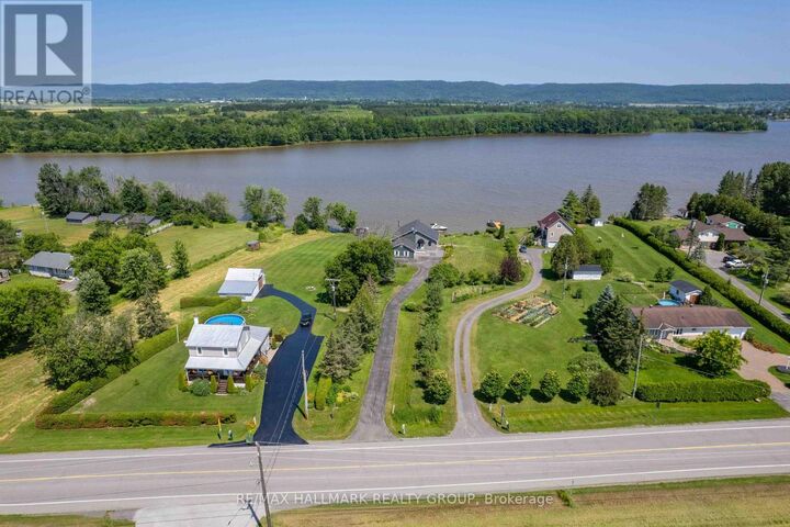 Property Photo: 3020 Bay Road ON K0B 1A0